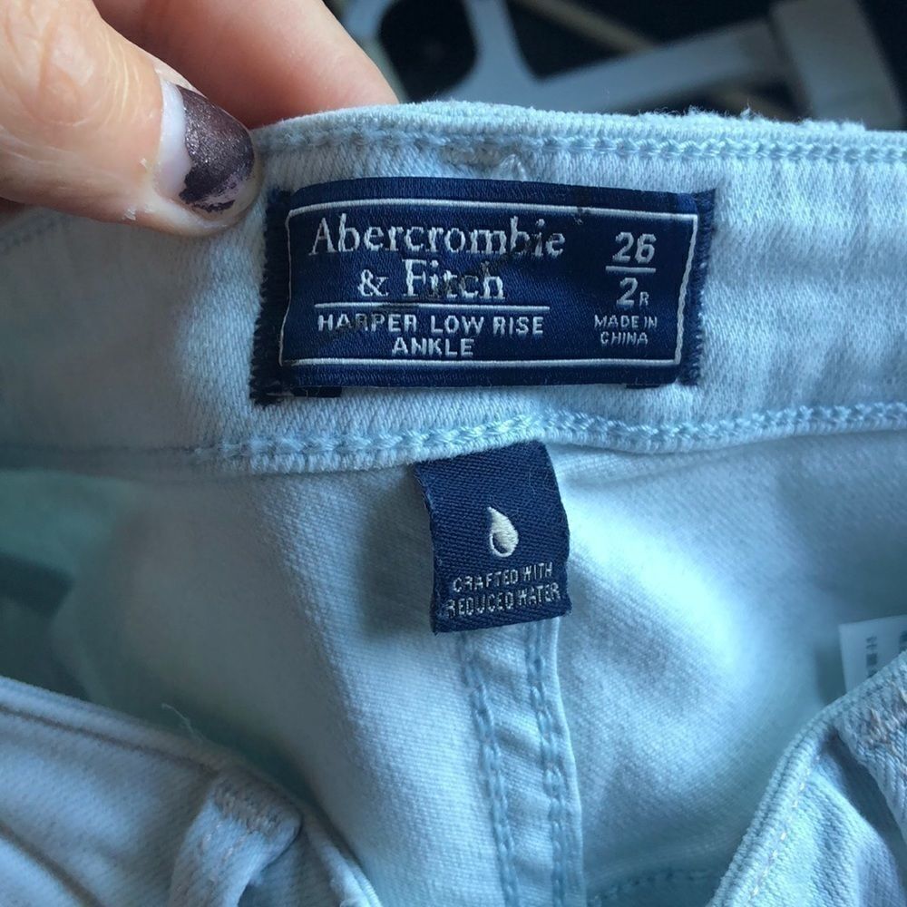 abercrombie and Fitch Jeans - Picture 5 of 9